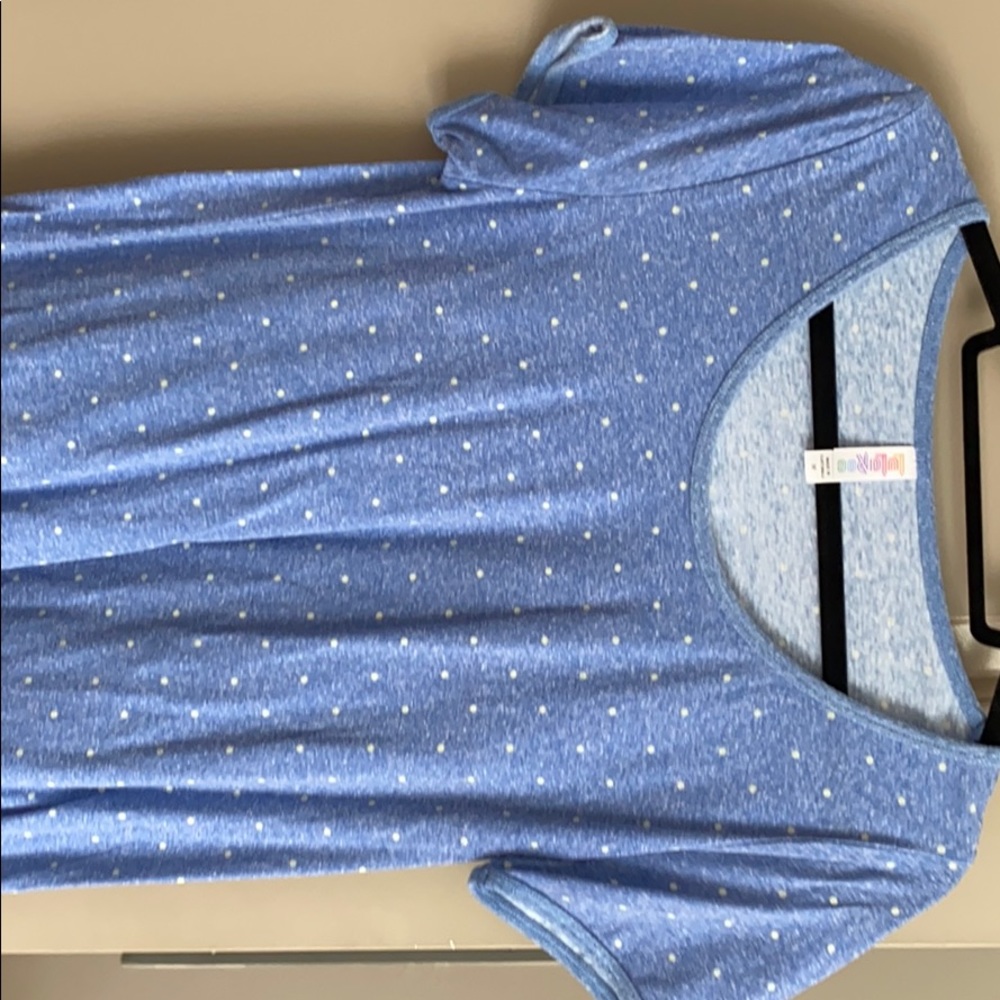 Medium blue white polka dot classic tee